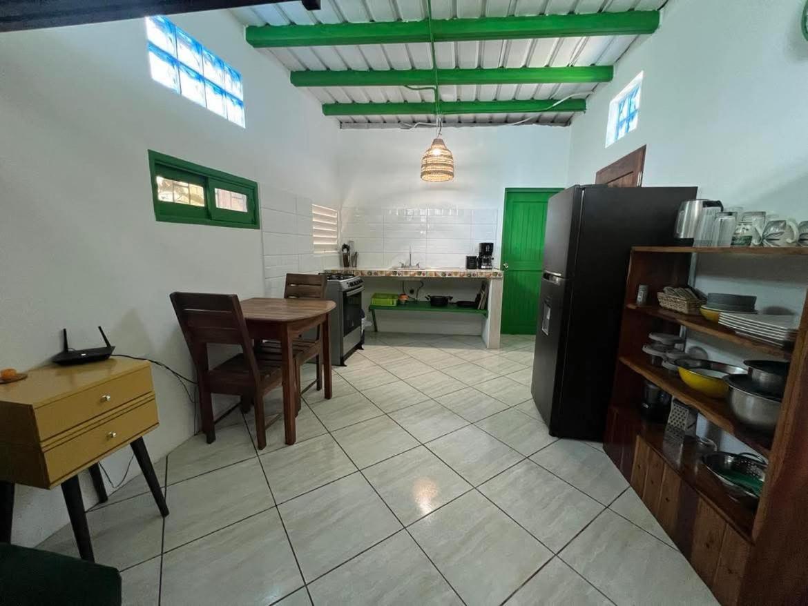 Buena Onda Backpackers Hotel San Juan del Sur Luaran gambar